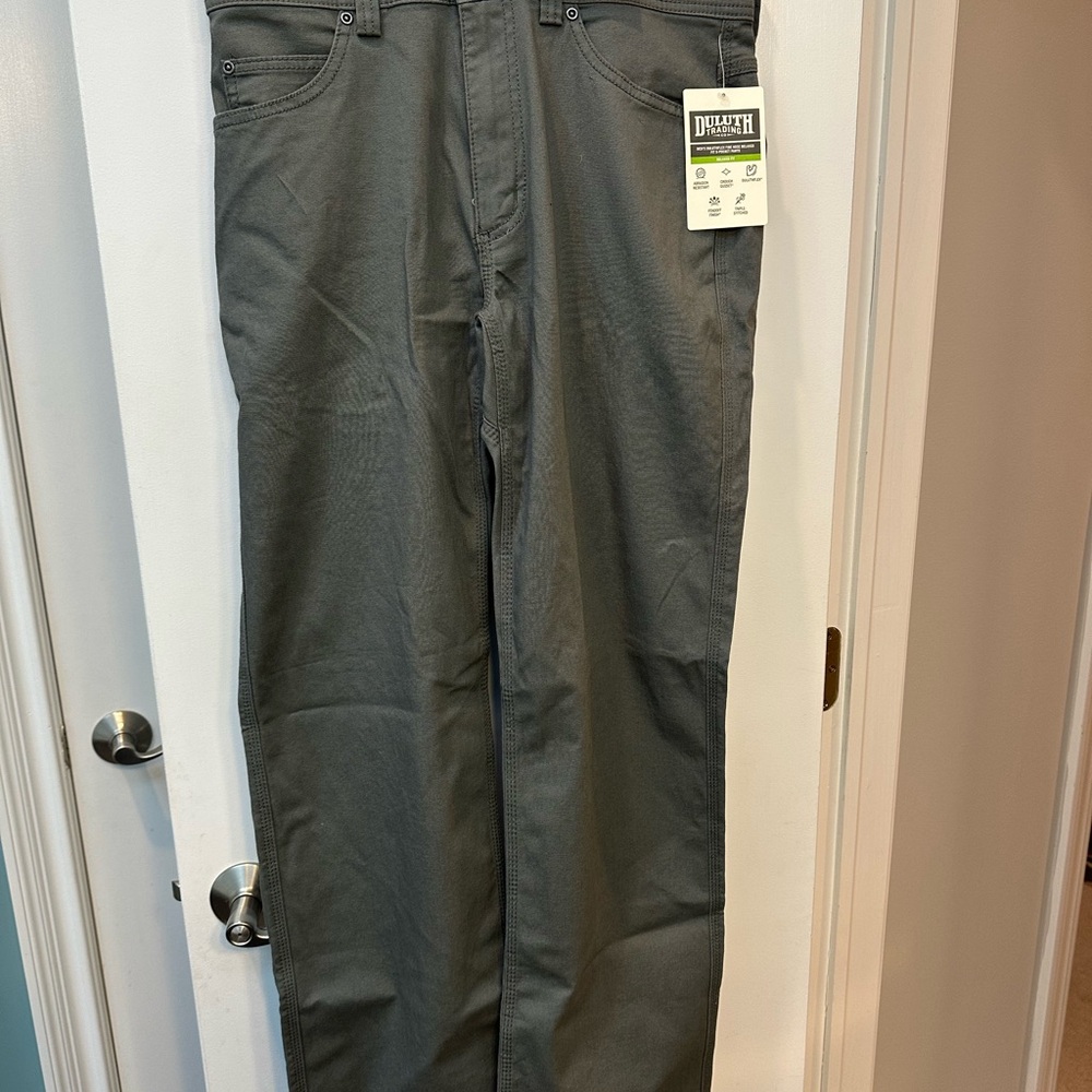 Duluth Trading men’s Firehose Flex 32x32 work pants new with tags
